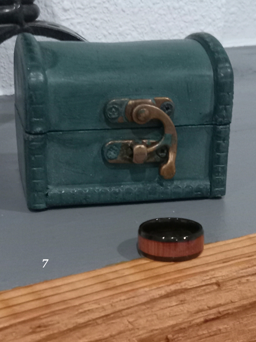 Unisex Black and Brown Wood Inlay Ring - Unbranded